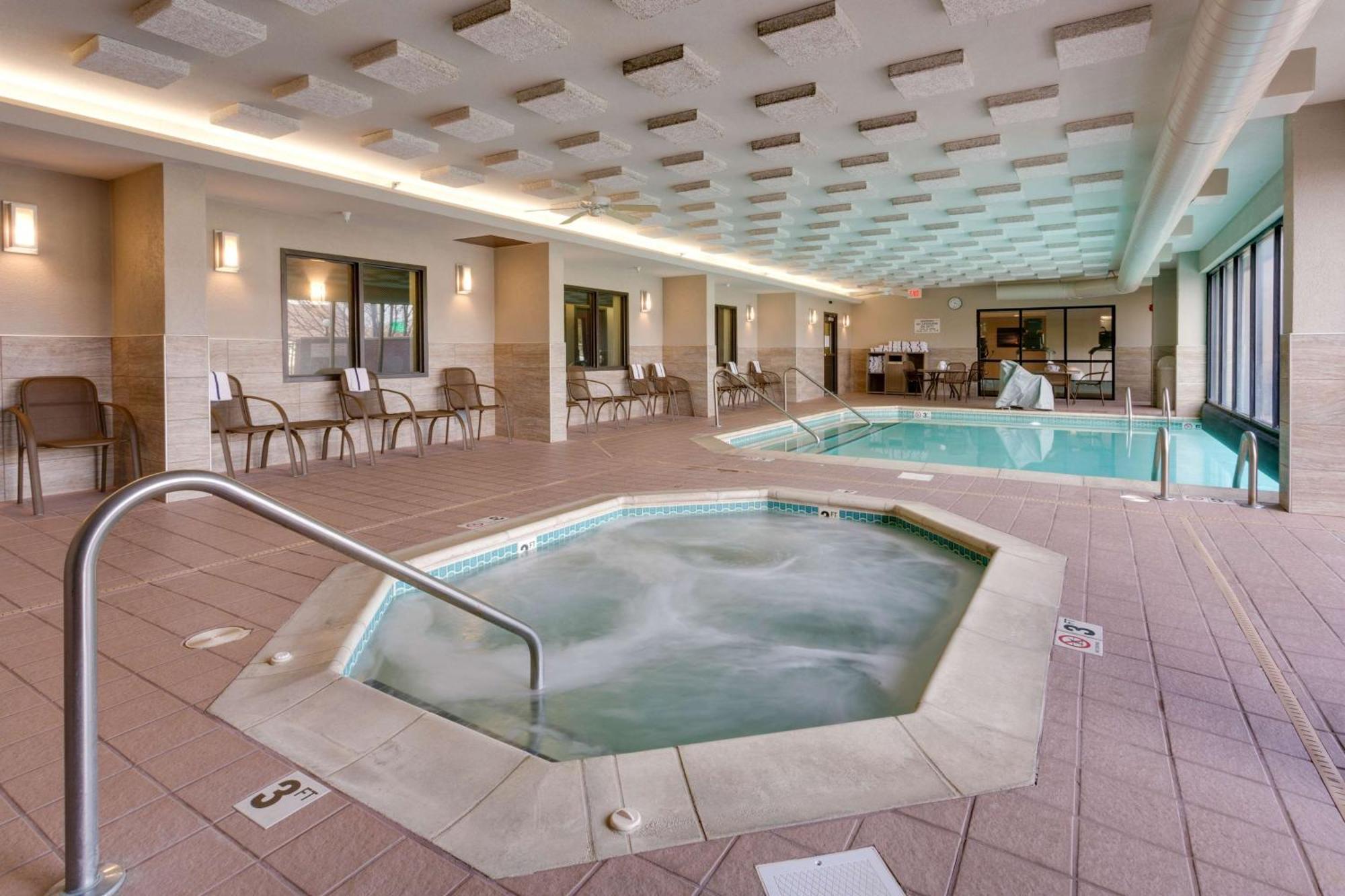 Drury Inn & Suites Overland Park Dış mekan fotoğraf